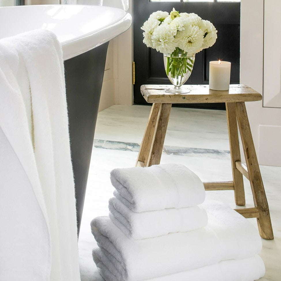 Every Color of These 'Luxurious' Bath Towels Is on Sale at