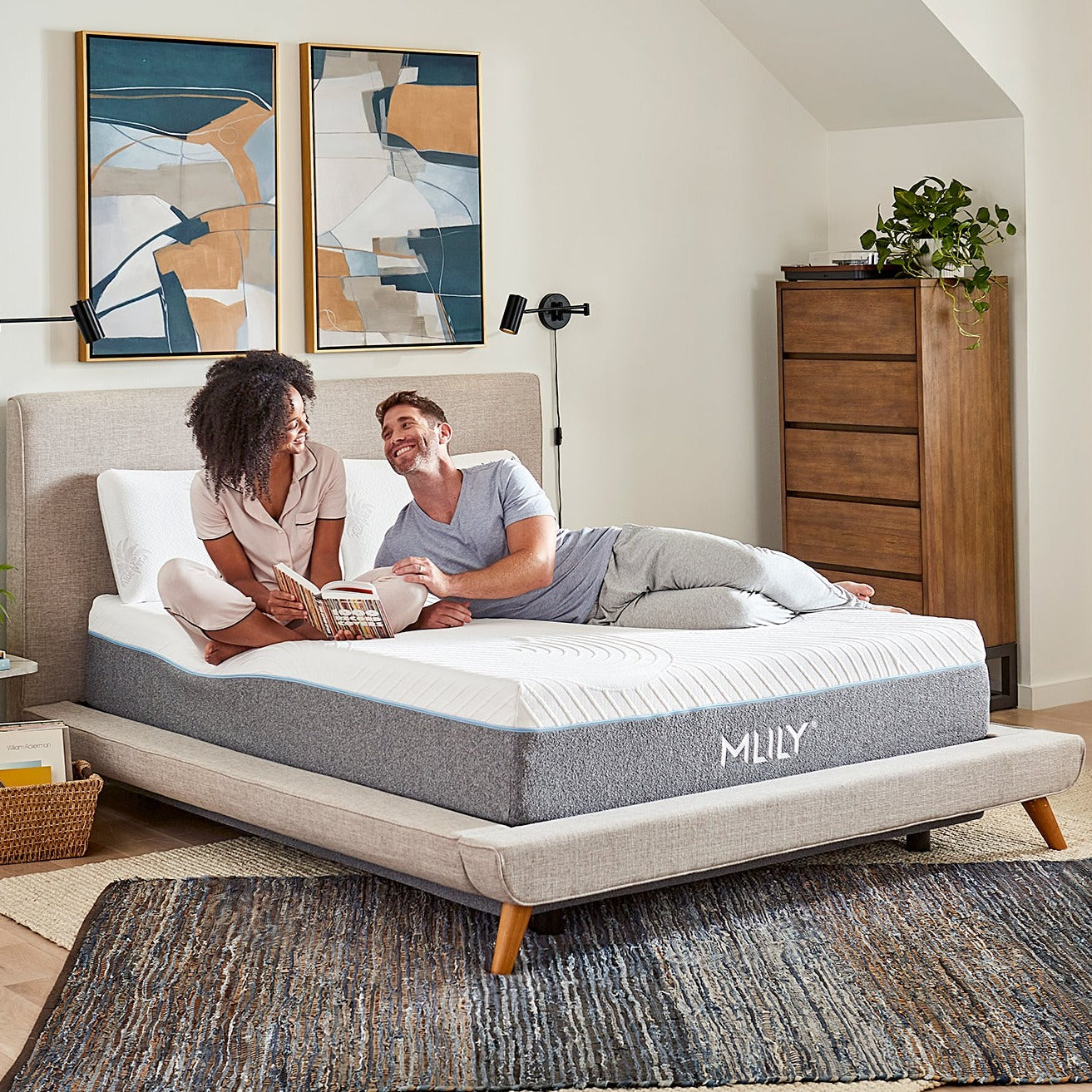 MLILY Fusion Luxe Hybrid Mattress with Adjustable Bed at Luxurious Beds and Linens