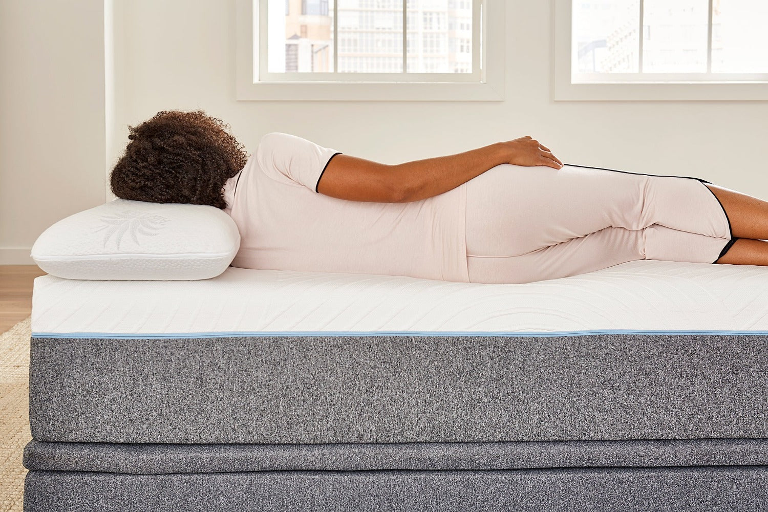 MLILY Fusion Luxe Hybrid Mattress at Luxurious Beds and Linens