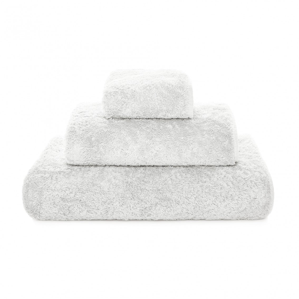Graccioza Egoist Cloud Bath Towels - Luxurious Beds and Linens