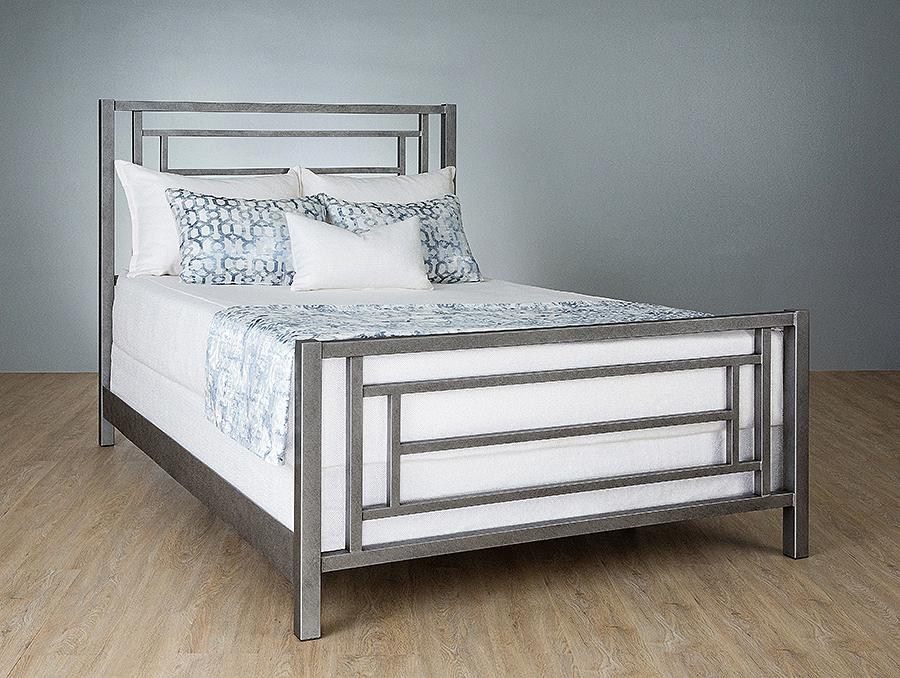 Wesley Allen Sunset Complete Bed in Silver Bisque
