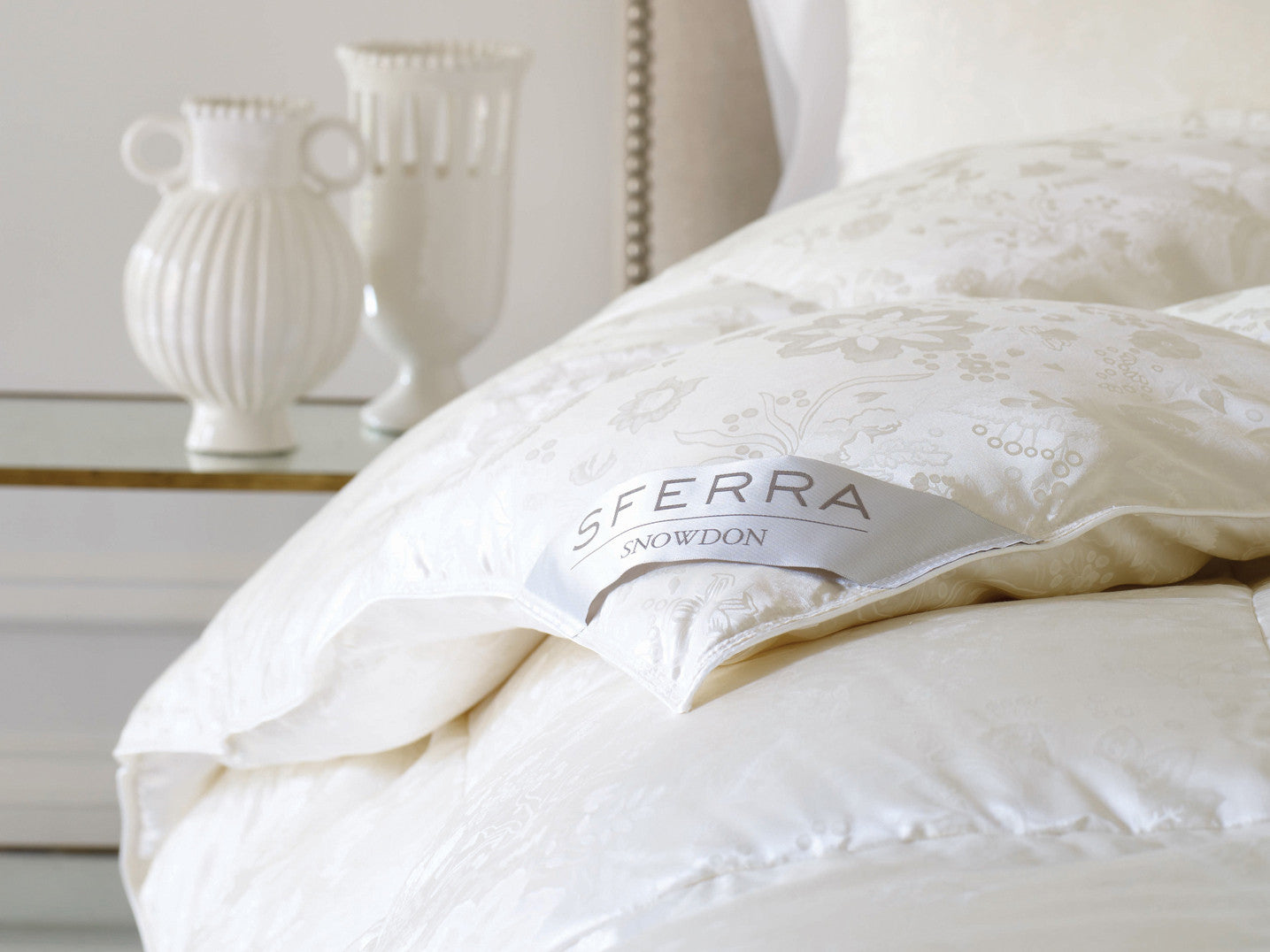 SFERRA® Snowdon Down Duvet - Luxurious Beds and Linens